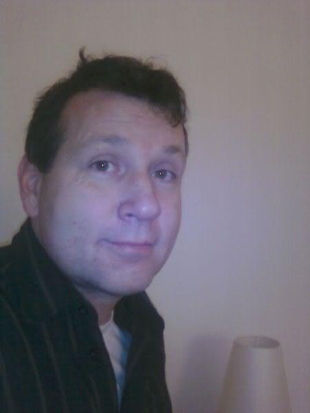 Date this hard body England man Pete042 from Fulham EN48