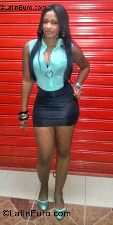 Date this hot Dominican Republic girl Franyeli from Santo Domingo DO17403