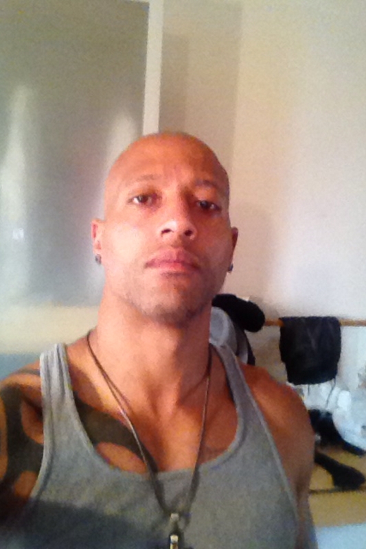 Date this hot United States man Brandon from Baltimore US13655