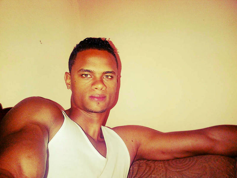 Date this passionate Dominican Republic man Arismel from Santo Domingo DO12832