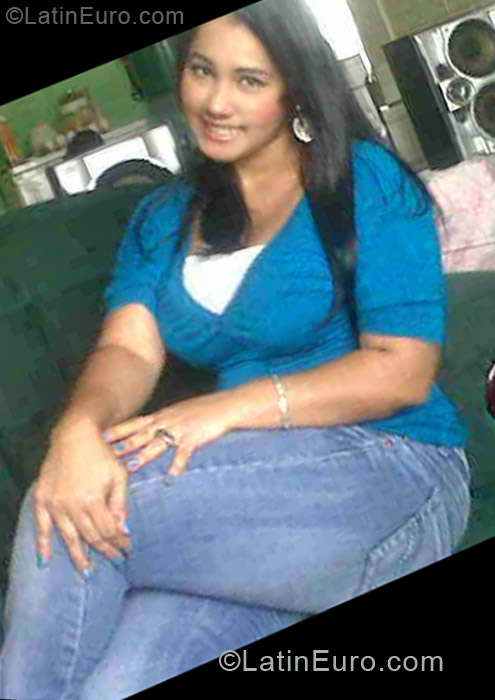 Date this attractive Honduras girl Marilyn from San Pedro Sula HN895