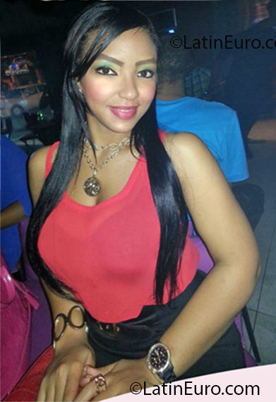 Date this passionate Dominican Republic girl Jeritzy from Puerto Plata DO14492