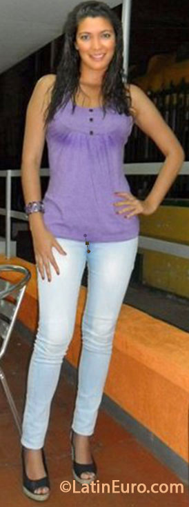 Date this georgeous Colombia girl DIANA CAROLINA from Cali CO13611