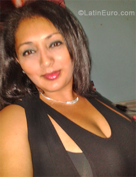Date this stunning Honduras girl Ana Lucia from Cortes HN894