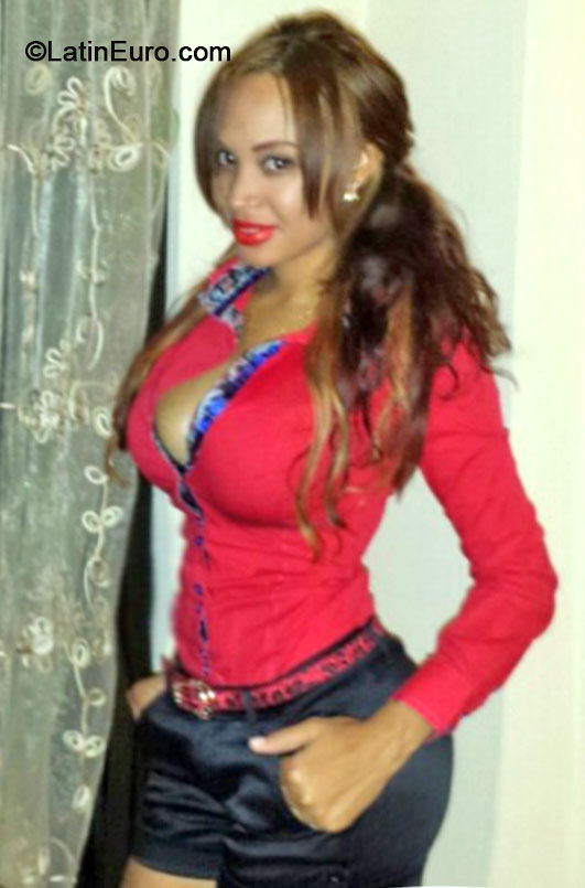 Date this georgeous Dominican Republic girl Natalia1987 from Santo Domingo DO17887