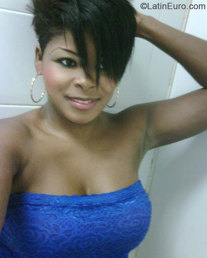 Date this stunning Colombia girl Melissa from Barranquilla CO14596