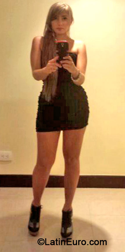 Date this gorgeous Colombia girl Marcela from Medellin CO14614
