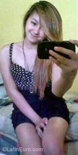 Date this passionate Philippines girl Geronia from Tarlac PH608