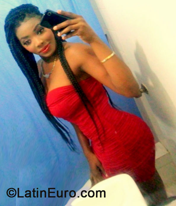 Date this stunning Jamaica girl Jeanell from Ocho Rios JM1624