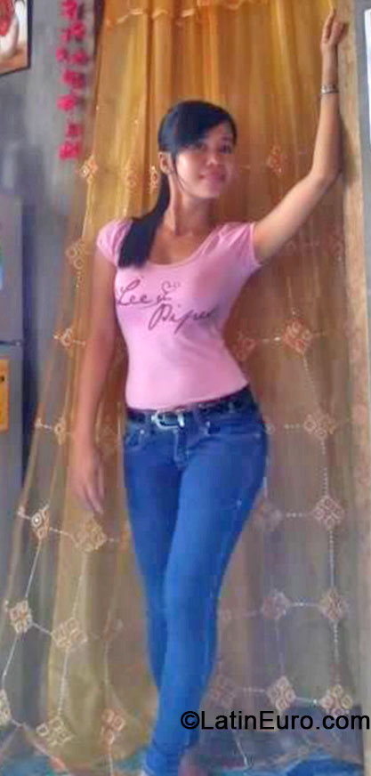 Date this nice looking Philippines girl Jackielyn from Surigao City PH636