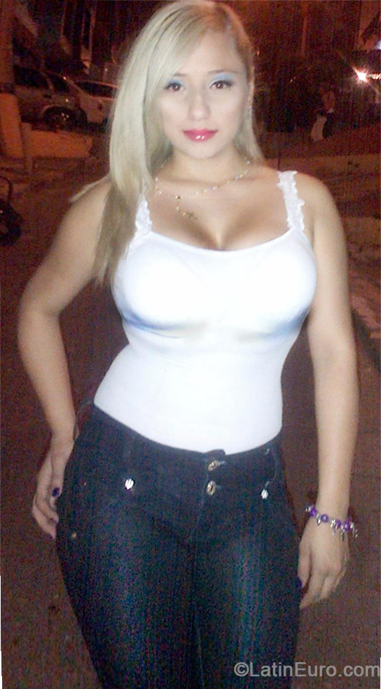 Date this voluptuous Colombia girl ANGEL21 from Medellin CO15260