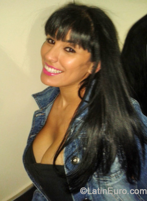 Date this charming Spain girl Barbara from Barcelona ES280