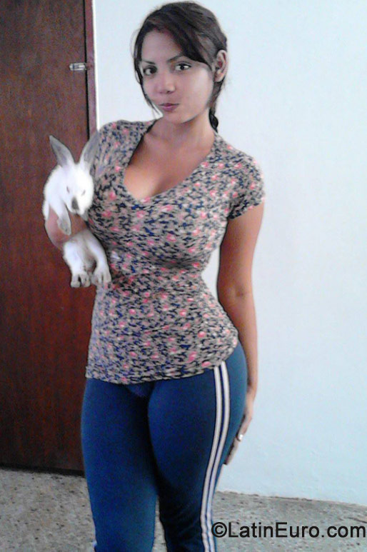 Date this beautiful Venezuela girl Maria angel from Barquisimeto VE250