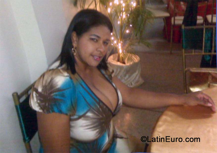 Date this exotic Venezuela girl Wilsie from Punto Fijo VE296