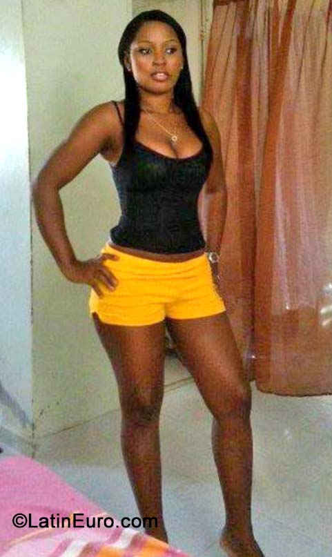 Date this funny Dominican Republic girl Ana from Santo Domingo DO19681