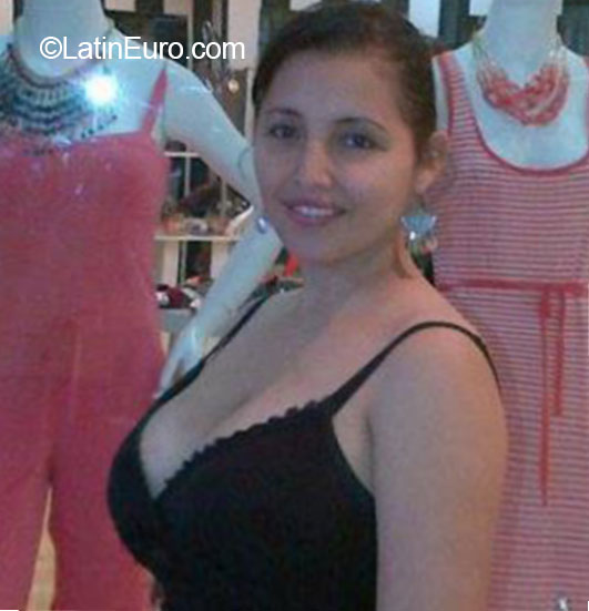 Date this attractive Honduras girl Judith from La Ceiba HN1224