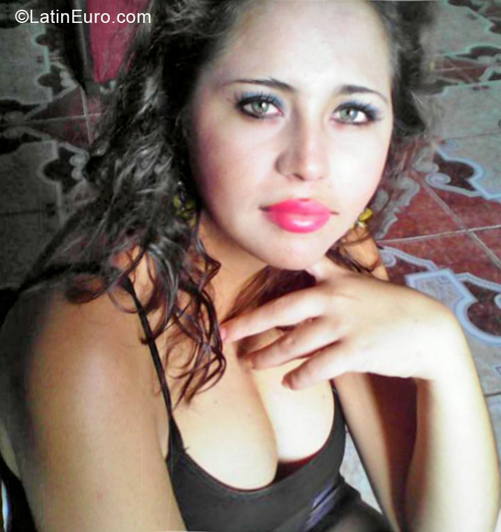 Date this delightful Honduras girl Yosselyn from Cortes HN1280