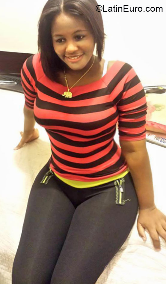 Date this lovely Dominican Republic girl  from Santo Domingo DO21078