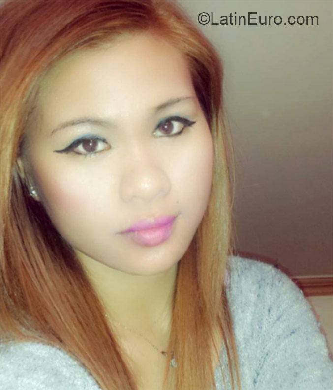 Date this delightful Philippines girl Ahleia from Caloocan City PH770
