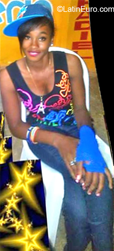 Date this cute Dominican Republic girl Gisselle from Santo Domingo DO22569