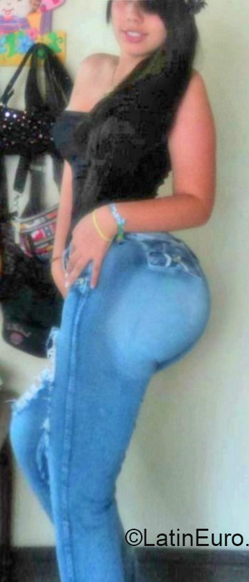 Date this young Colombia girl Rocio from Medellin CL87