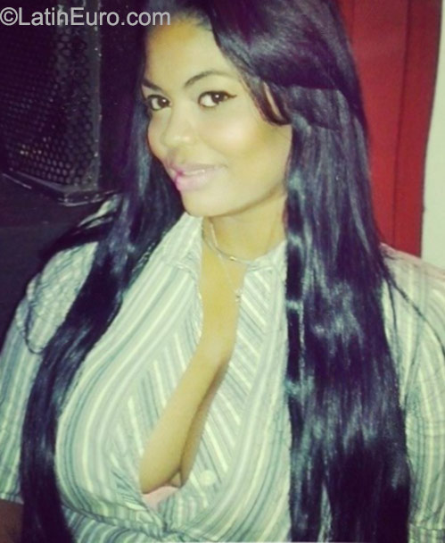 Date this funny Dominican Republic girl Ivelisse from Santo Domingo DO22850