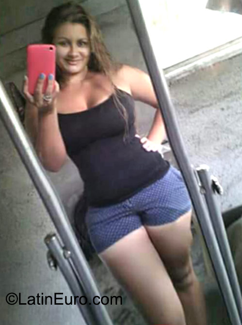 Date this funny Honduras girl Sonia from San Pedro Sula HN1624