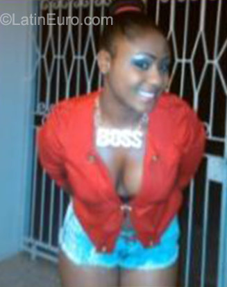Date this good-looking Jamaica girl Vanessa from Kingston JM2145