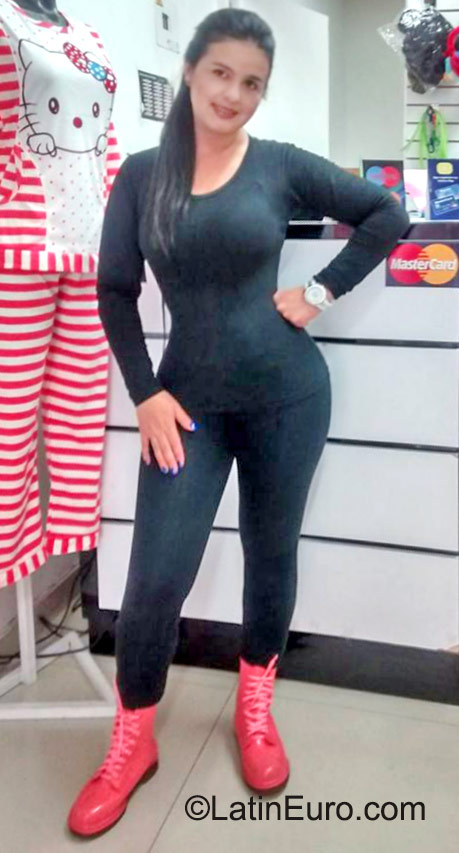 Date this exotic Colombia girl Sara from Bogota CO18021