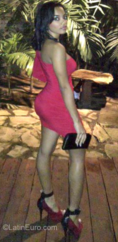 Date this nice looking Dominican Republic girl Alma from Puerto Plata DO23759