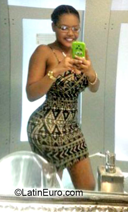 Date this tall Jamaica girl Tonashae from Kingston JM2229