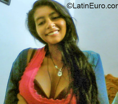 Date this hard body Colombia girl Liseth from Popayan CO18511