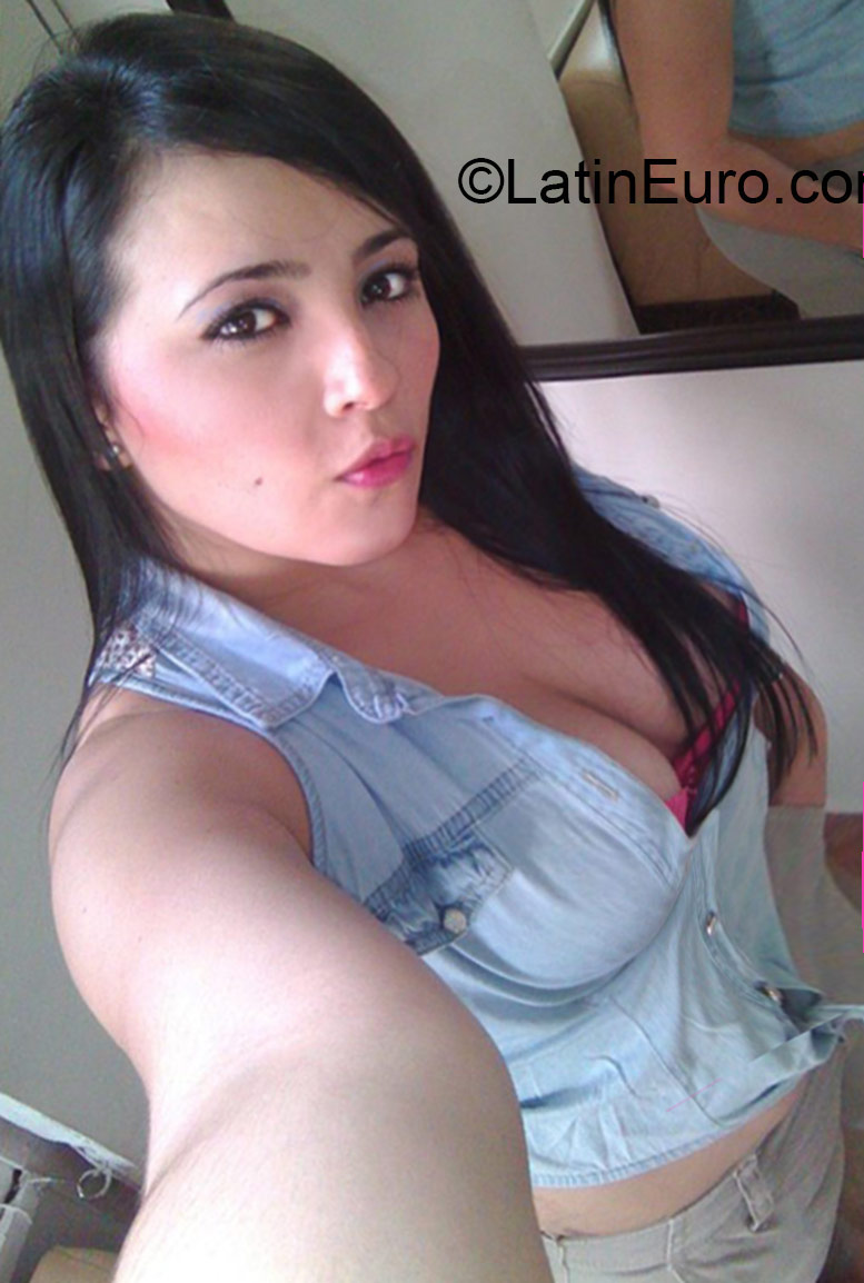 Date this funny Colombia girl Marcela from Pereira CO18514