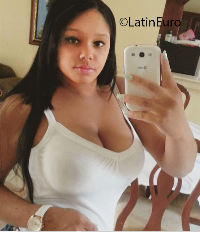 Date this good-looking Dominican Republic girl Katherin from Santiago DO24701