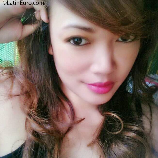Date this nice looking Philippines girl Riane from San Pablo City PH873