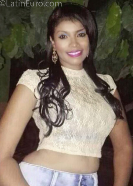 Date this georgeous Colombia girl Milagros from Santa Marta CO18744