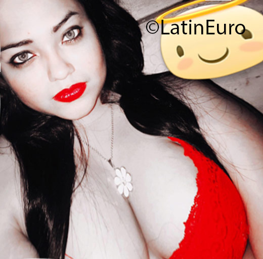 Date this sultry Honduras girl Kitty from San Pedro Sula HN2095