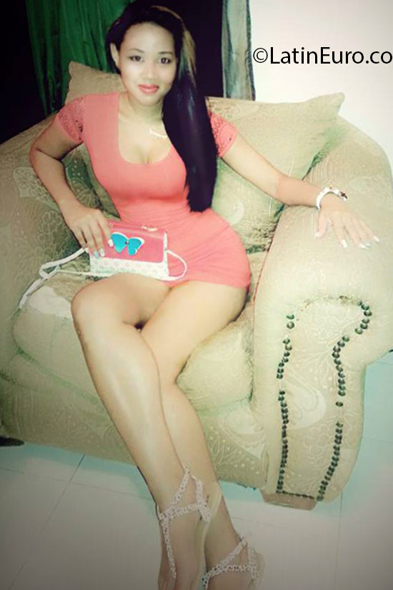 Date this exotic Dominican Republic girl Estefani from Santiago DO25483