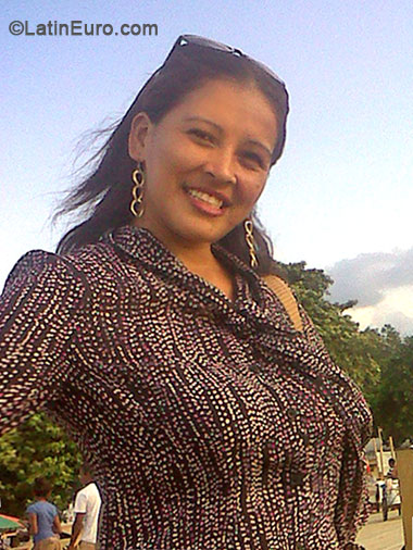 Date this attractive Honduras girl Mariela from La Ceiba HN2138