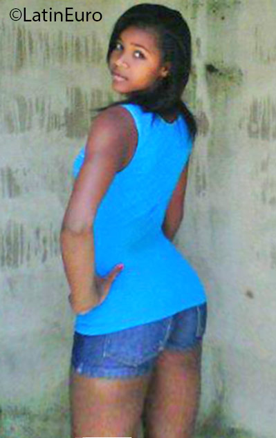Date this exotic Dominican Republic girl Ruth from San Cristobal DO25712