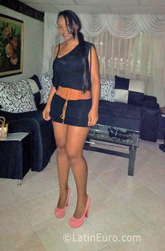 Date this stunning Colombia girl Sara from Medellin CO19004