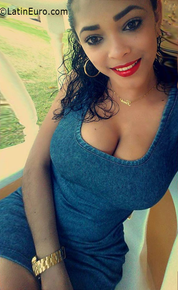 Date this georgeous Dominican Republic man Amanda from Santo domingo DO25963