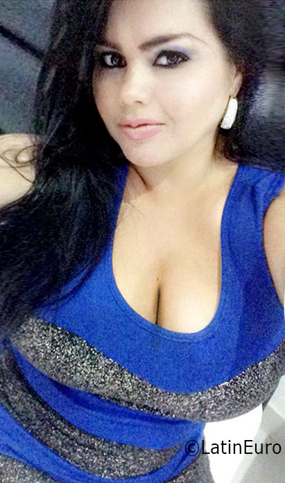 Date this beautiful Colombia girl Paula from Cucuta CO19041