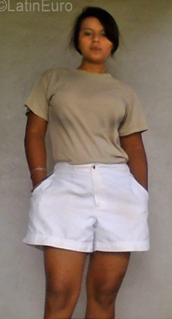 Date this young Honduras girl Lilian from Comayagua HN2261