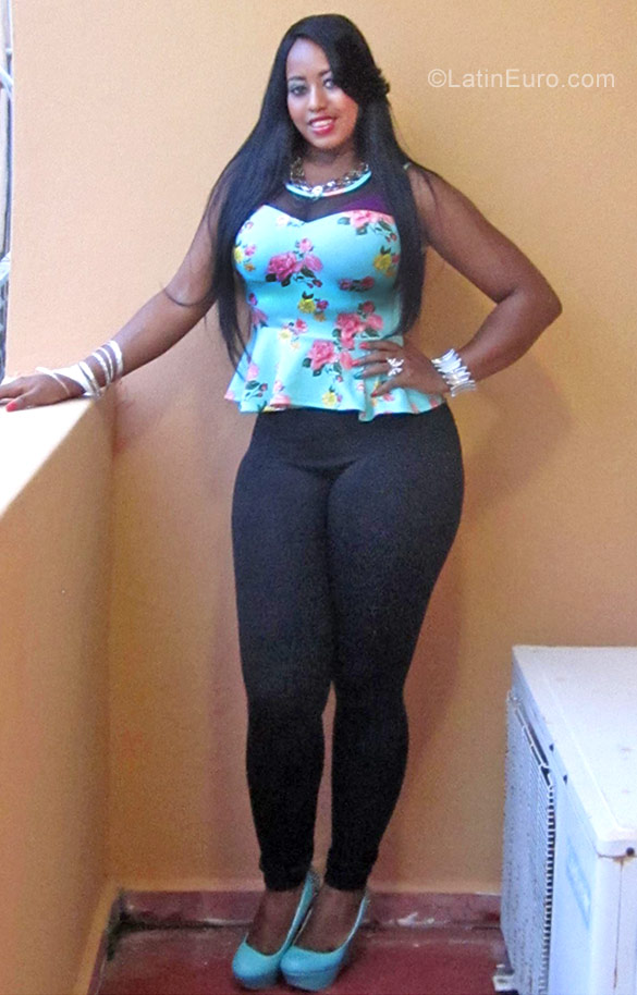 Date this tall Dominican Republic girl Jaquelin from Santo Domingo DO26966