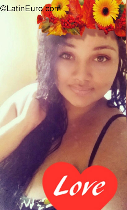 Date this funny Dominican Republic girl Oscarina from Puerto Plata DO27001