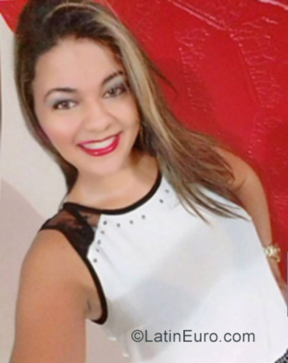 Date this tall Brazil girl Adrianny from Foriano BR9969