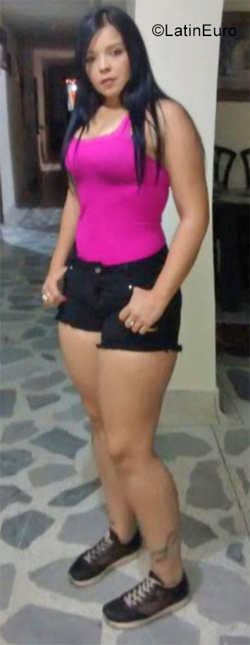 Date this voluptuous Colombia girl Maritza from Medellin CO21293