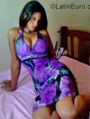 Date this lovely Dominican Republic girl Jennifer from Santo Domingo DO29337