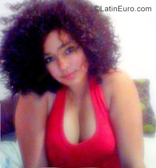 Date this hot Colombia girl Vanesa from Pereira CO22193